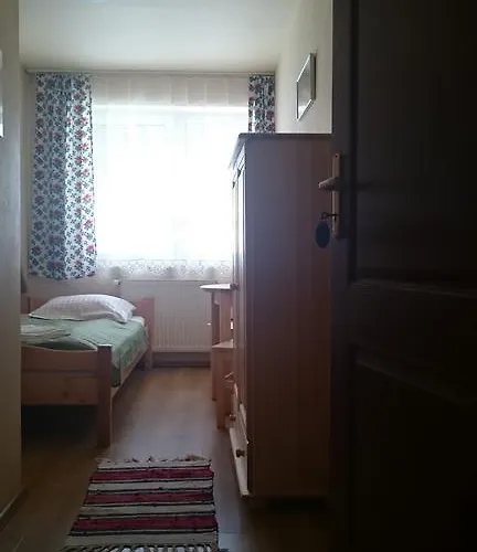 לינה וארוחת בוקר Skorusyna *